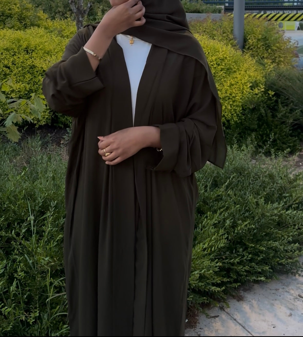 Warda Abaya
